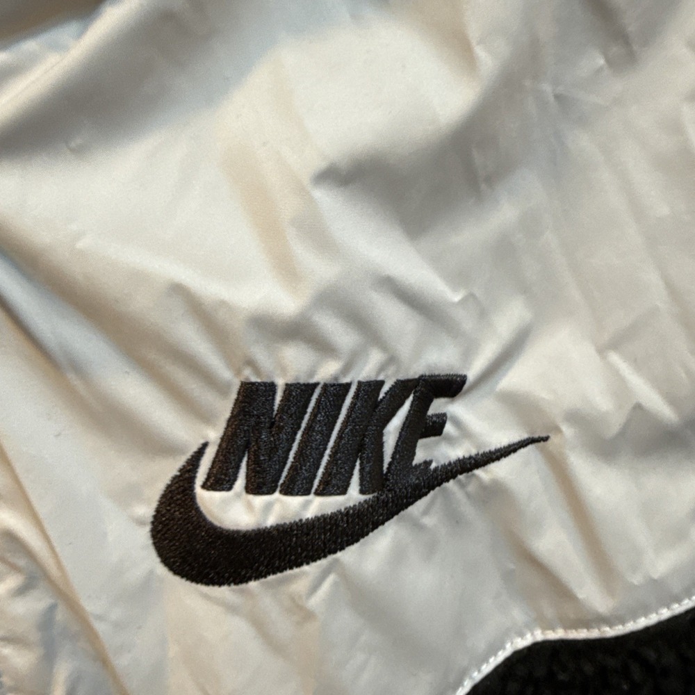 Nike Coat Jacket #AA0069-010 Boys Size Medium Black & Gray - Picture 2 of 6